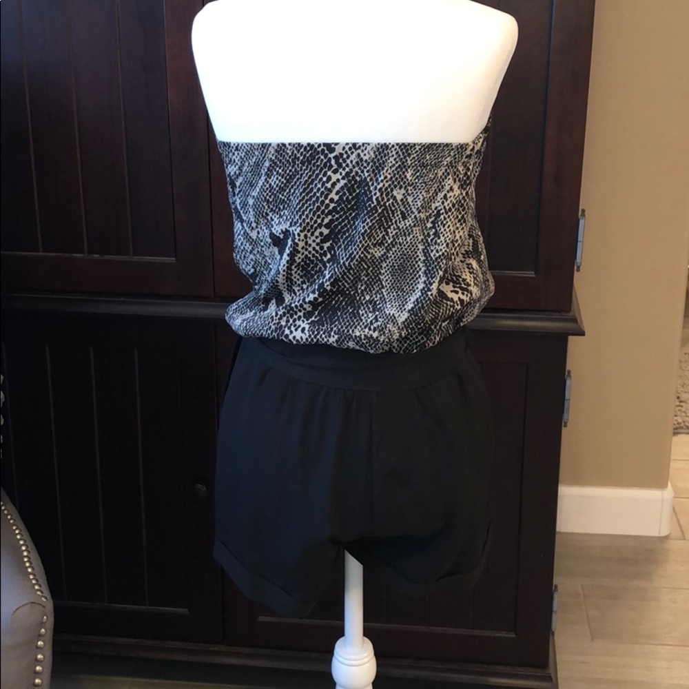 Express Strapless Romper - Picture 5 of 7